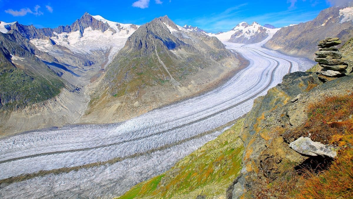 Aletsch Glacier Panorama Trail – A stunning hike with sweeping views of the largest glacier in the Alps, featuring dramatic landscapes