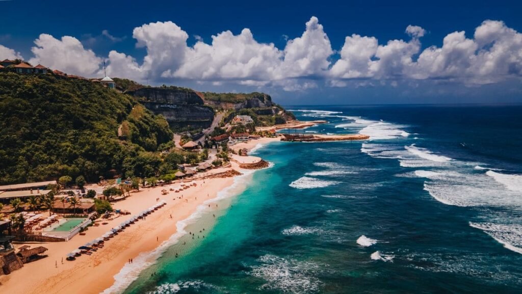 Melasti Beach Bali – Chill Morning Vibes