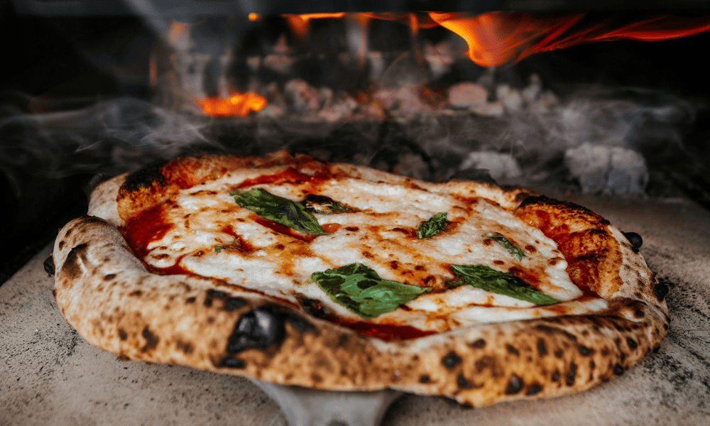 Food You Have to Try in Napoli: Local Dishes & Best Restaurants in 2025