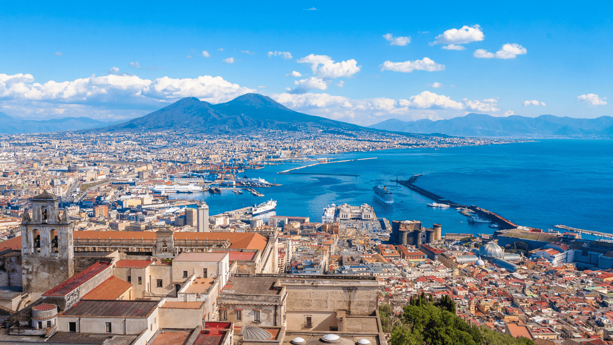 What to Do in Naples, Italy: The Beautiful Chaos of Napoli