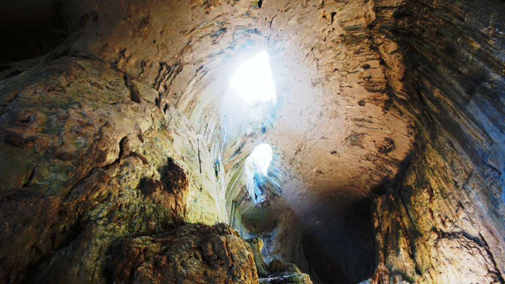 Prohodna Cave, Bulgaria