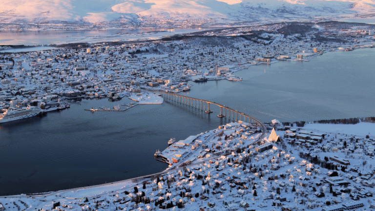 Norway Travel Guide Norway travel guide What to Do in Tromsø in Winter: The Best Arctic Experiences You Can’t Miss