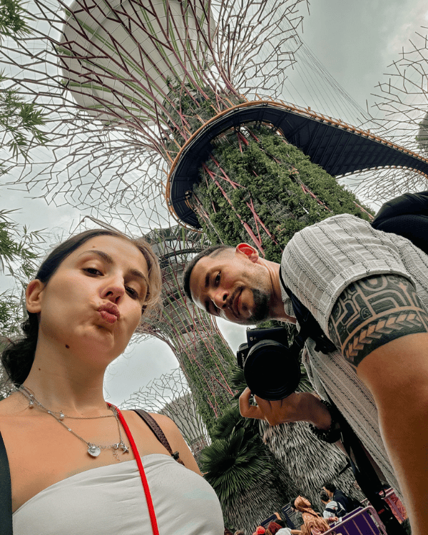 The Nomadic Hearts with the Supertree Groove in the background